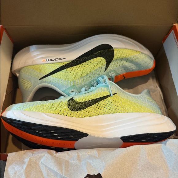 NWT Nike Women's Running Shoes - Light Blue and Orange - Picture 5 of 10